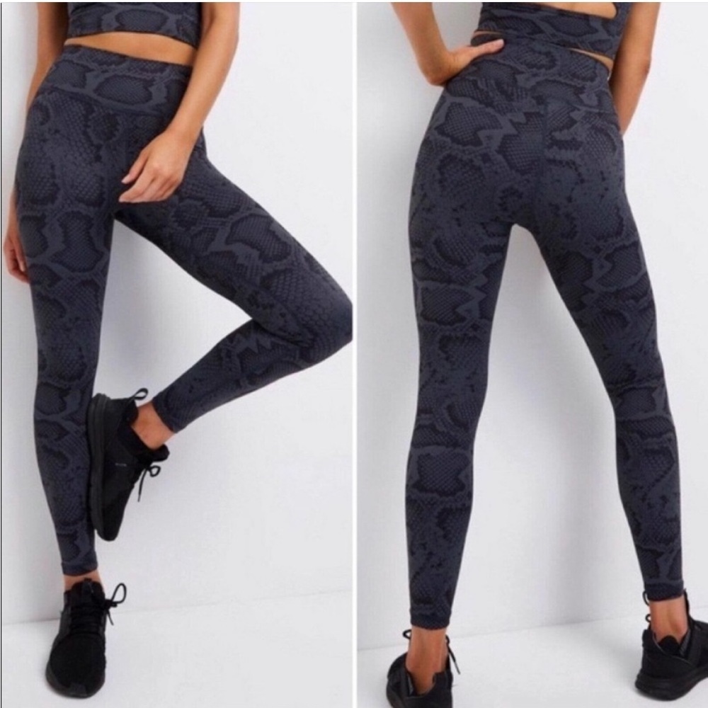 All Fenix Python Blue Snakeskin 7/8 Leggings | Size M